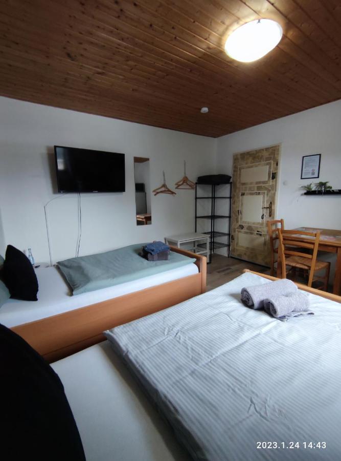 Ferienwohnung Beeden - Zur Glasschmiede Homburg  Exterior foto