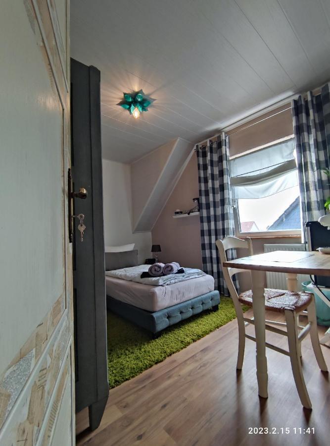 Ferienwohnung Beeden - Zur Glasschmiede Homburg  Exterior foto